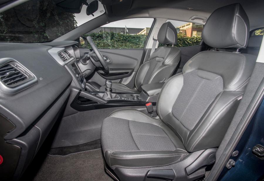  Renault Kadjar 2015 года  (UK) (фото 24 из 29)